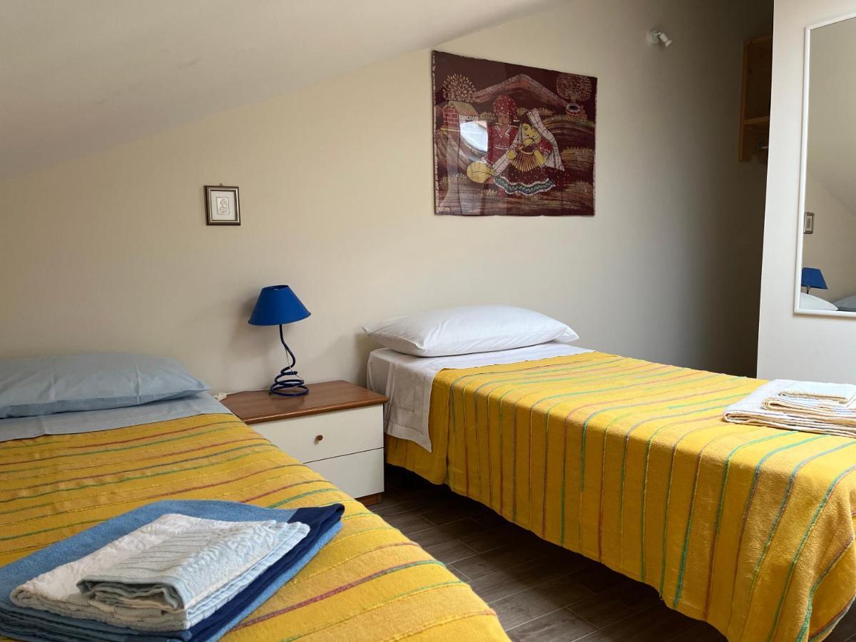 Apartament Yellow House Fiumefreddo di Sicilia Zewnętrze zdjęcie